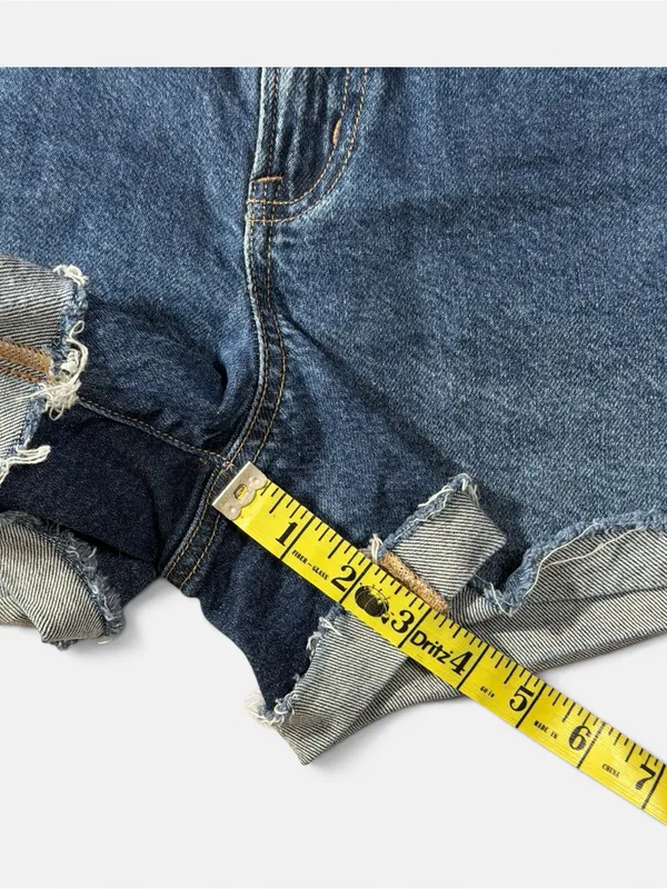 American Eagle Strigid Cuffed Denim Shorts Distressed Size 10 #270 - Image 3