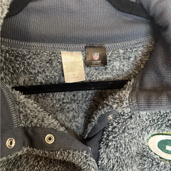 NFL Greenbay Packers Gray Fleece Pullover - Image 4