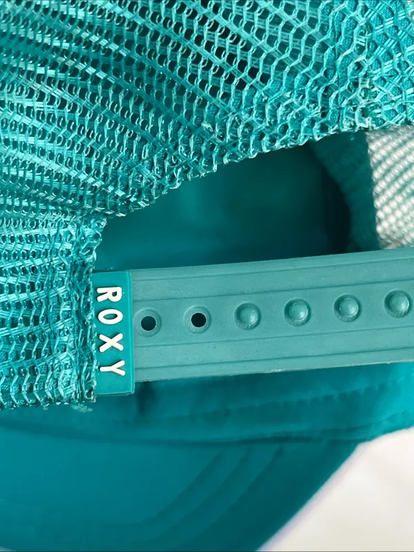 Roxy Women's Teal and White Mesh Trucker Hat - Image 3