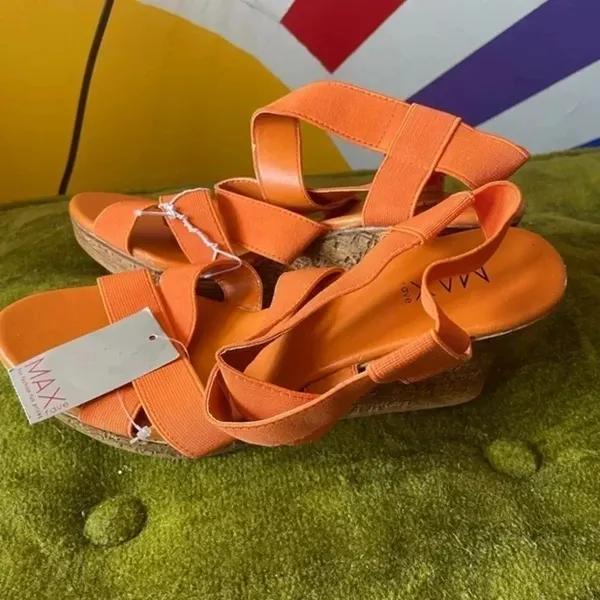 Max Rave Strappy Orange Wedges‎ NWT! Size 9 - Image 4