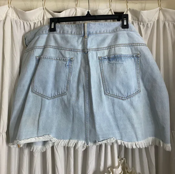 Zip-Up Denim Skirt - Image 6