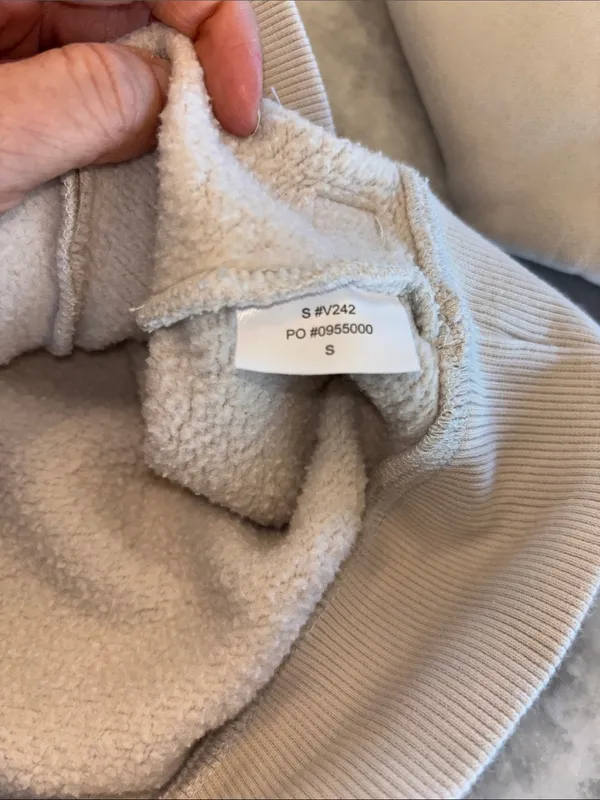 Vuori Cream Zip Hoodie with Minimal Logo - Image 5