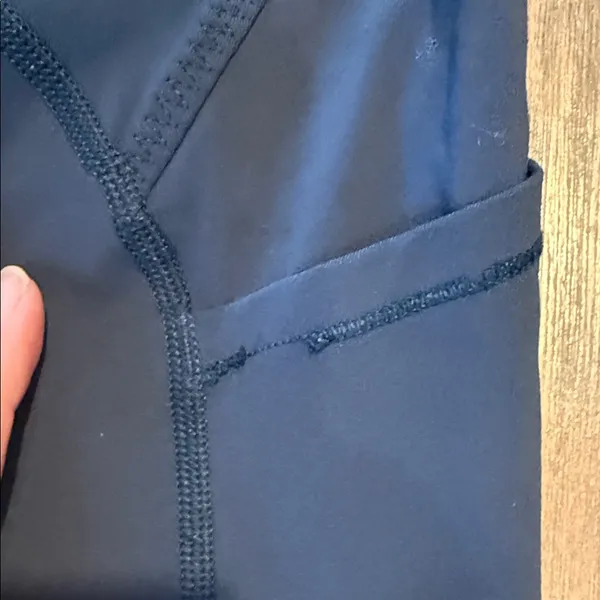 Lululemon Navy High-Waisted‎ Leggings Size 4 - Image 4