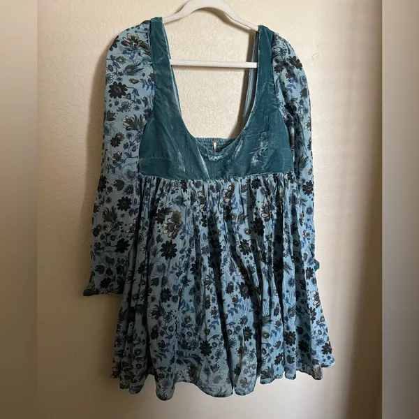 FREE PEOPLE Marsha Mini Dress Sz L Lake Combo Blue‎ Floral Boho Velvet NEW - Image 2