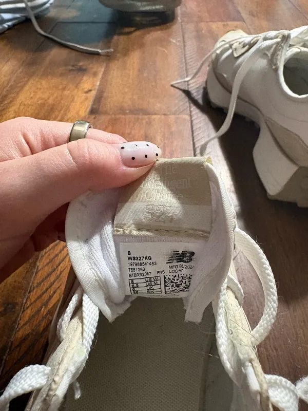 New Balance 327 Women’s Sneakers - Image 6