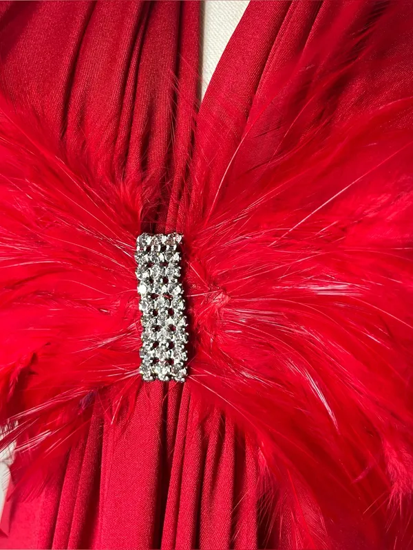 70s Vintage Sak’s Fifth Avenue Young Dimensions Red Feather Halter Maxi Dress - Image 5