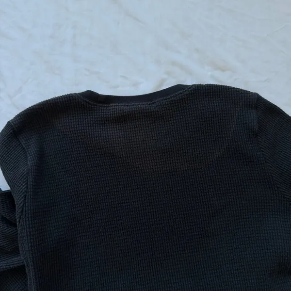 Aritzia TNA black waffle knit long sleeve - Image 5