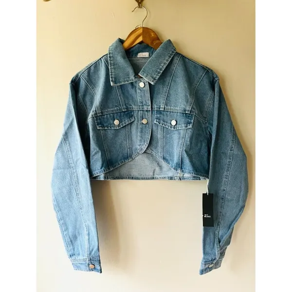 Tilly's Sz M Cropped Denim Jacket Button Up Dropped Sleeves Unlined - Image 2