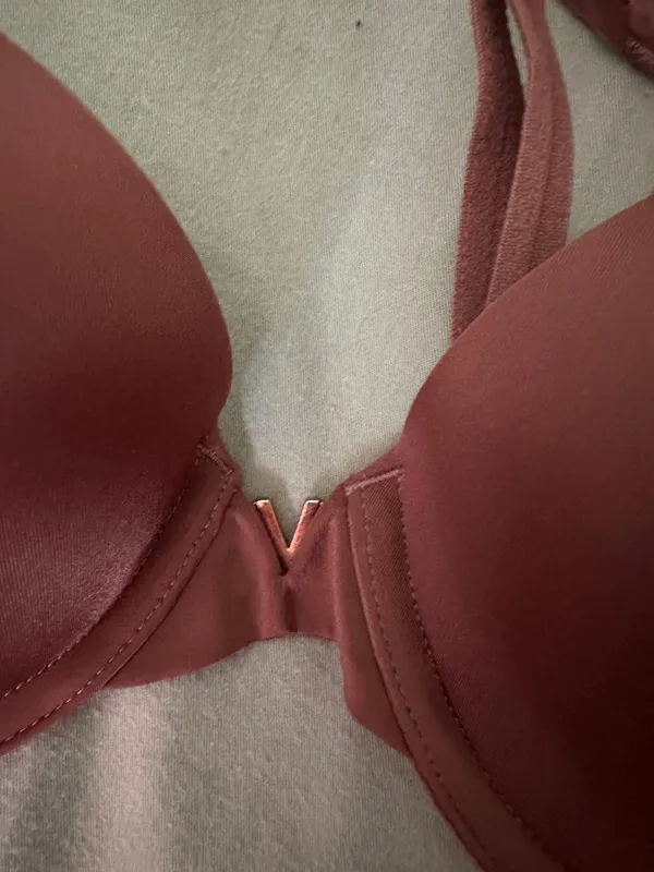 Victoria's Secret Push-up Bra - Image 6