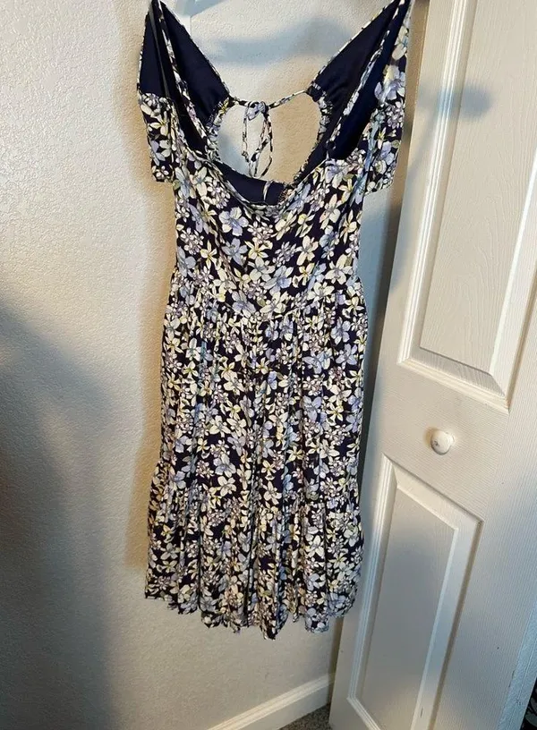 Allison & Kelly NWT Floral Cut Out Dress - Image 3
