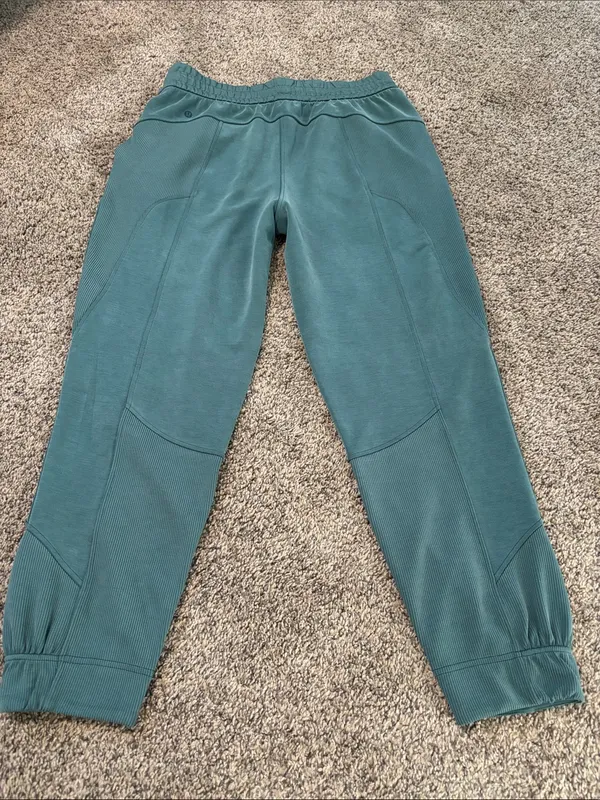 Lululemon Brushed Softstreme Ribbed High-Rise Jogger Green Jasper size 10 - Image 4