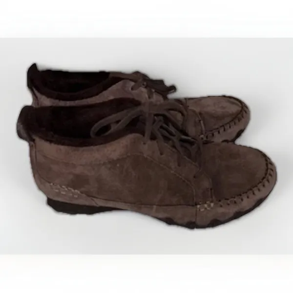Skechers SN 44706 Women 7.5 Lineage Chukka Brown Suede Lined MoccasinBoots - Image 4