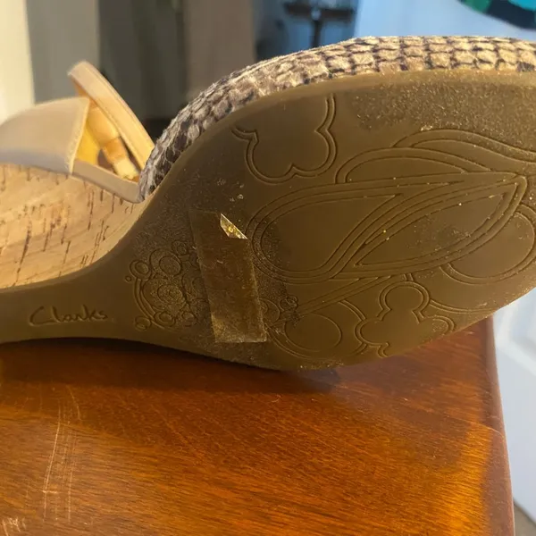 Clarks Artisan snake skin heels. - Image 10