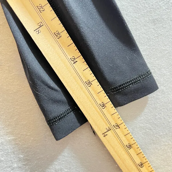 1260 | Aritzia TnAction High Waisted Performance Yoga Leggings Black‎ Womens S - Image 4