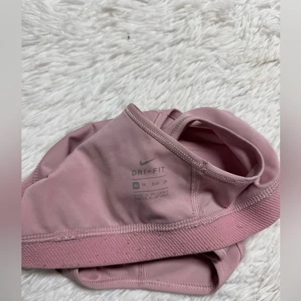 nike dri fit sports bra xs - Image 3