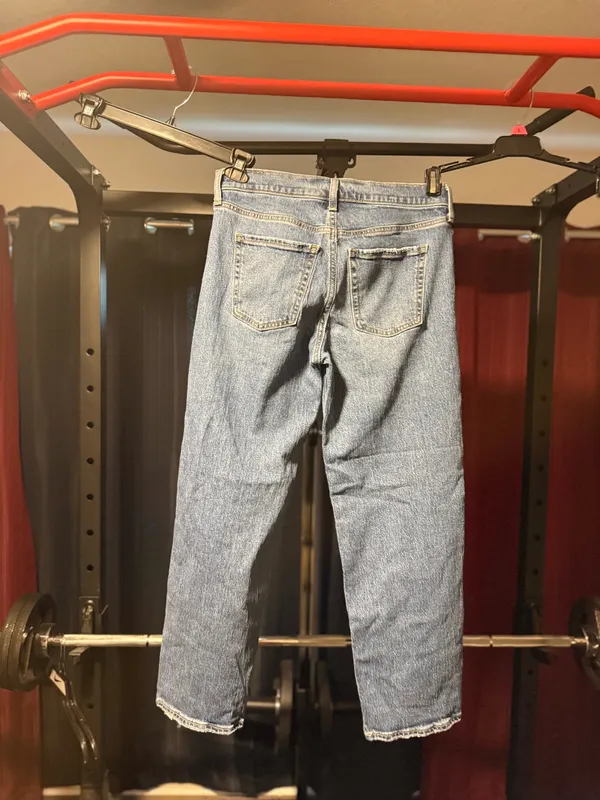 Old Navy Mid-Rise Boyfriend Loose Jeans - Image 2