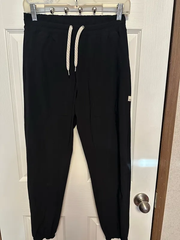 Vuori Black Joggers with White Drawcord - Image 2