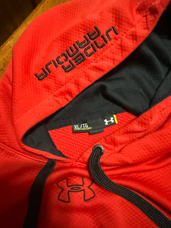 Under Armour Hoodie Red - Image 3