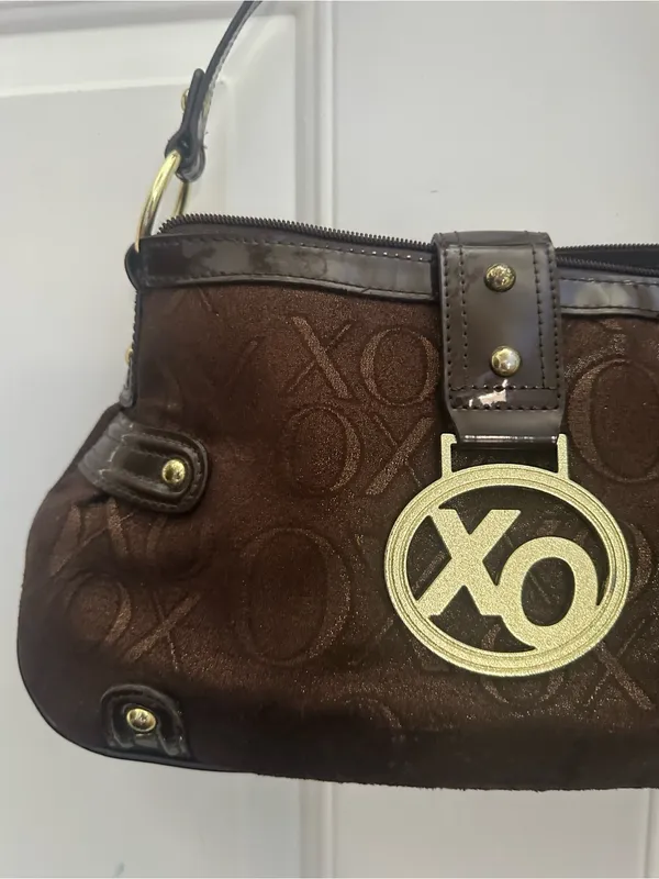 Y2K Vintage XOXO Brown Shoulder Bag with Gold Accent - Image 4