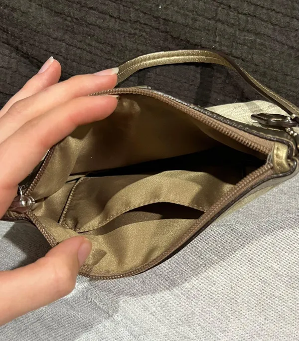 Coach Wristlet - Image 4