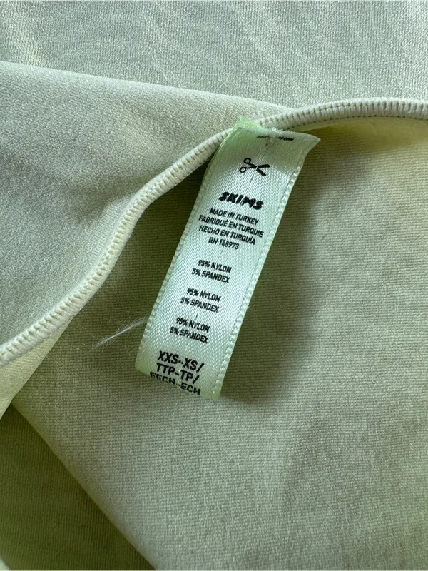SKIMS Essential Scoop Neck Bodysuit Agave XXS/XS NWOT Seamless - Image 5