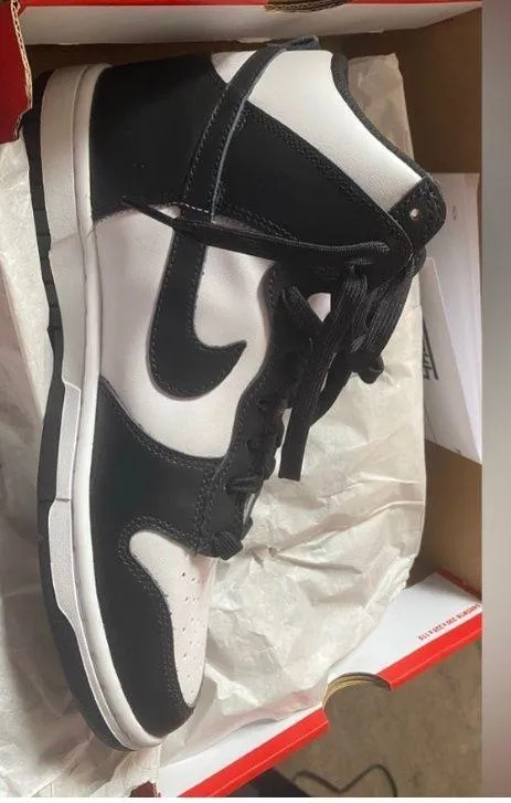 Nike High top Panda Dunks - Image 3