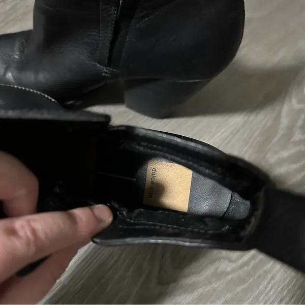 Dolce Vita DV Black‎ Leather Side Zip Block Heeled Booties Size 9 - Image 6
