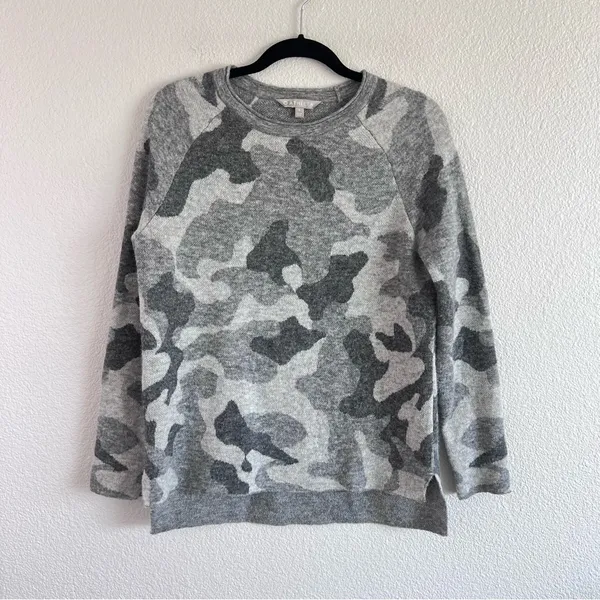 Athleta Undercover‎ Camo Pullover Sweater in CYA Grey - Image 2
