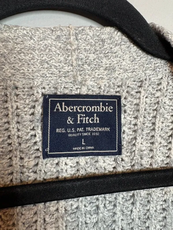 Abercrombie & Fitch grey cable knit sleeve open cardigan sweater - Image 3