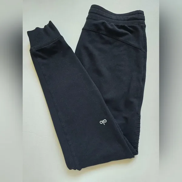 Alo Yoga Women’s Urban Moto Sweatpant, M, Black - Image 7