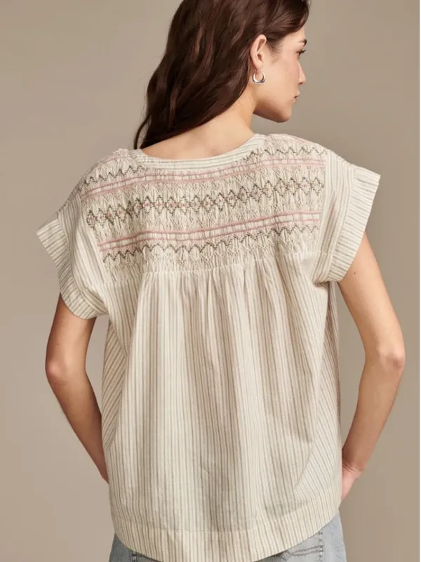 LUCKY Brand Embroidered Short Sleeve Smocked Embroidered Blouse Top Size Small - Image 2