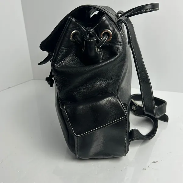 Perlina Black Genuine Leather Backpack Vintage 90s Buckle Moto Y2K Bag - Image 9