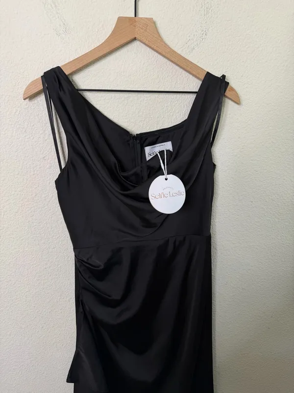 NWT Selfie Leslie Sensations‎ Off Shoulder Satin Maxi Dress Black Womens Size M - Image 7