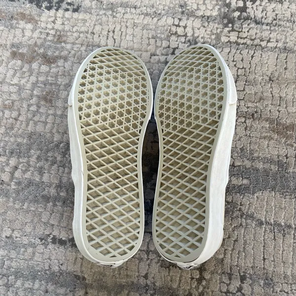 lightly worn vans - Image 5