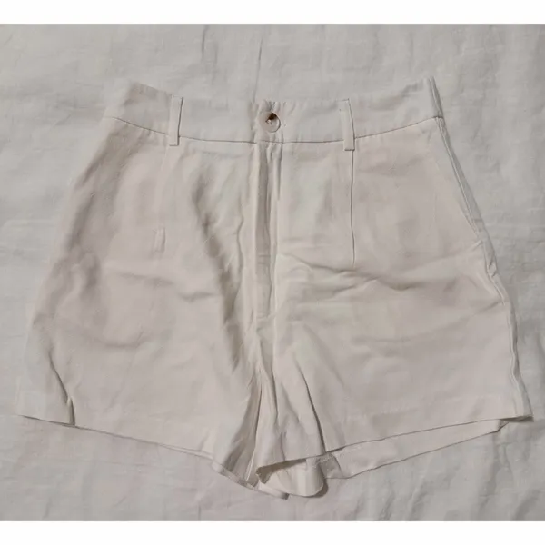 Stradivarius White High Waist Women's Shorts - Image 6