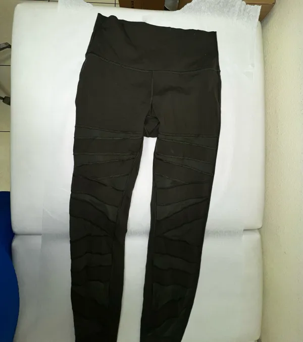 Lululemon Wunder Under Pant (Hi-Rise) *Tech Mesh 28" Dark Olive size 8 - Image 5