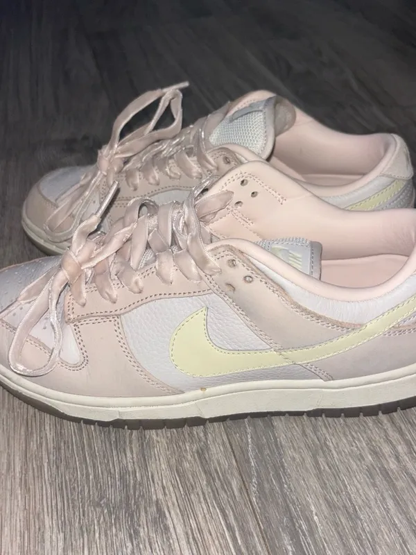 Kith Women’s Blush Pink & White Low-Top Sneakers - Image 3