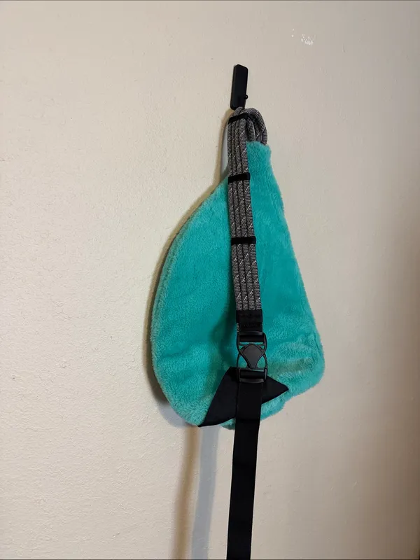 KAVU Rope Fleece‎ Sling Bag Green Crossbody Backpack Hiking - Image 4