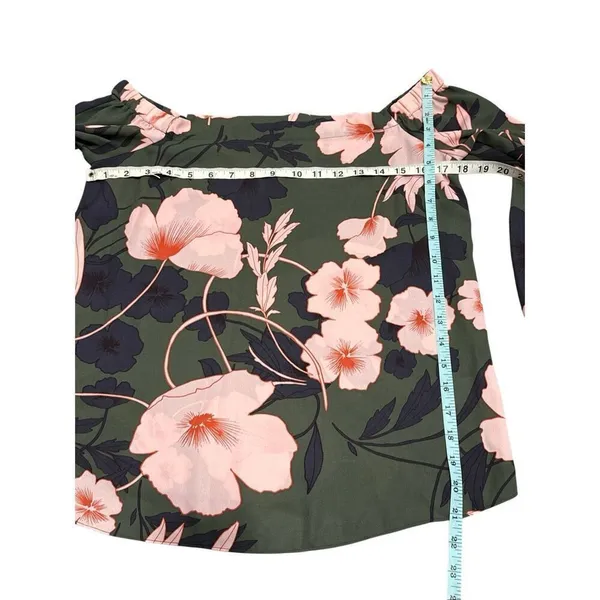 Bar III floral off the shoulder blouse Small - Image 2