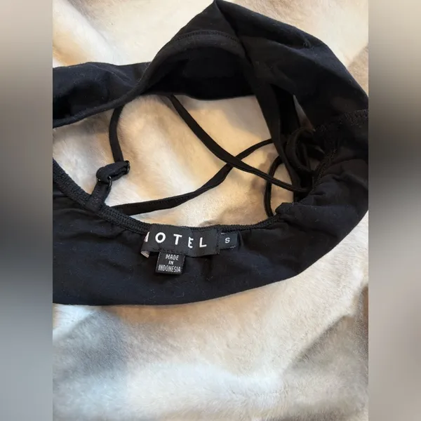 Motel Rocks Black Crop Top with Cross-Back Design - Image 4