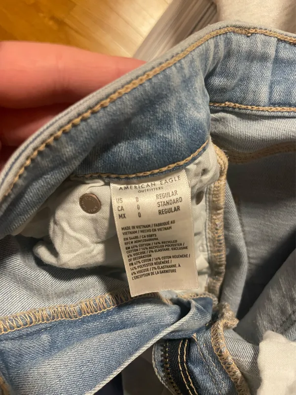 American Eagle Flare Jeans - Image 7