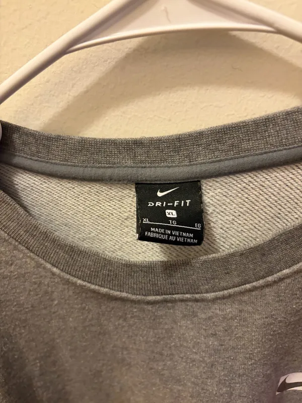 (XL) Nike crewneck - Image 5