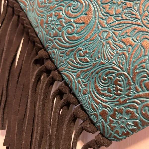 NWT: Justin Boots Brand Tooled Embossed Fringe Convertible Bag - Image 6