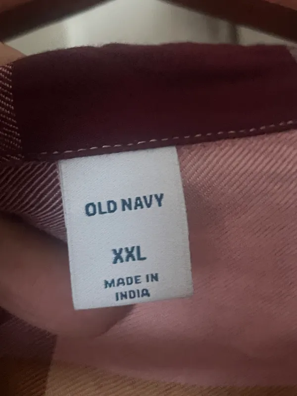 Old Navy blouse for woman size XXL - Image 4