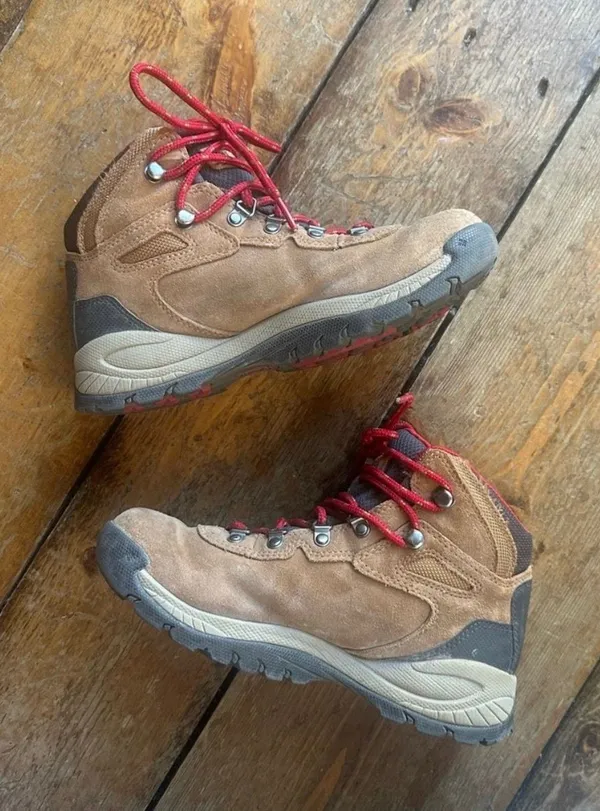 Columbia Newton Ridge Amped Waterproof Hiking | Womens - Image 2