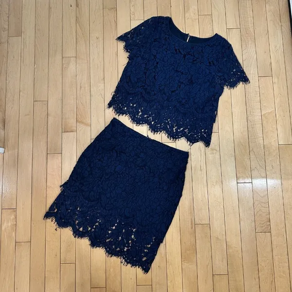 LULU'S 2 Piece Navy Lace Dress Top & Skirt Set Size Small - Image 7