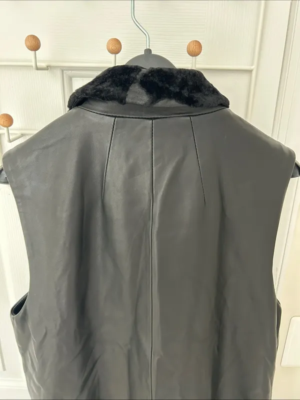 Sheep skin leather long vest. M - Image 6