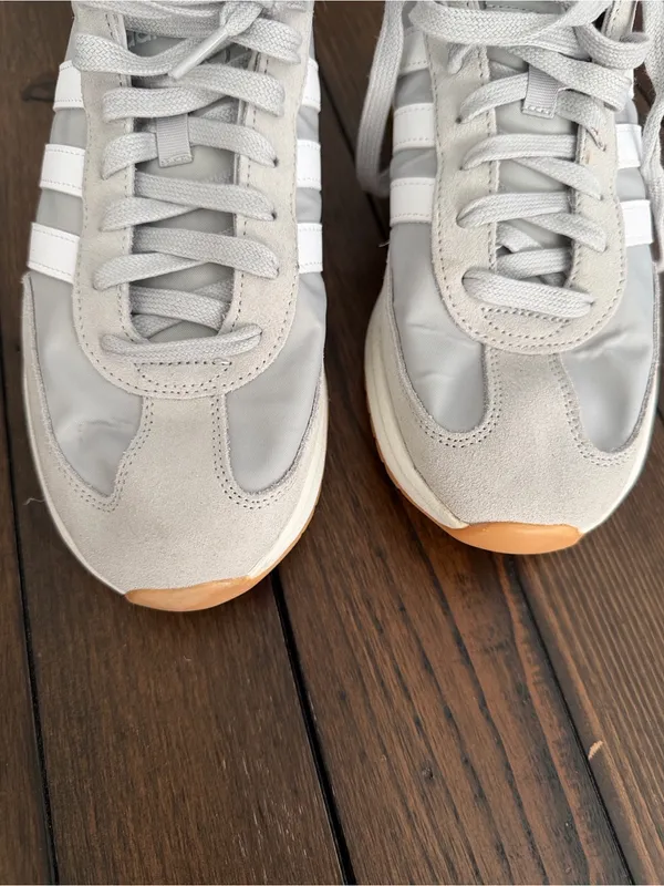 Title: adidas Women’s Run 70s 2.0 Sneakers Size 11 Light Gray Athletic Shoes - Image 5