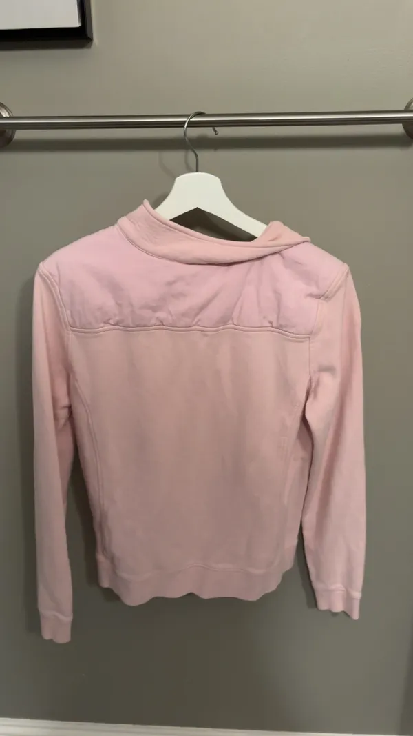 Vineyard Vines pink cotton quarter zip sweatshirt in size M - Image 3