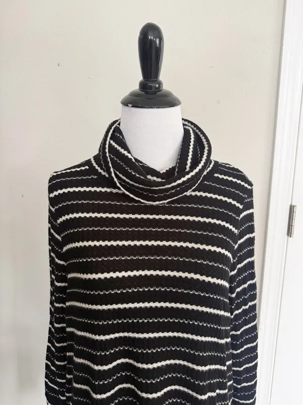 We the Free People Drippy Thermal Striped Turtleneck Size Small - Image 3
